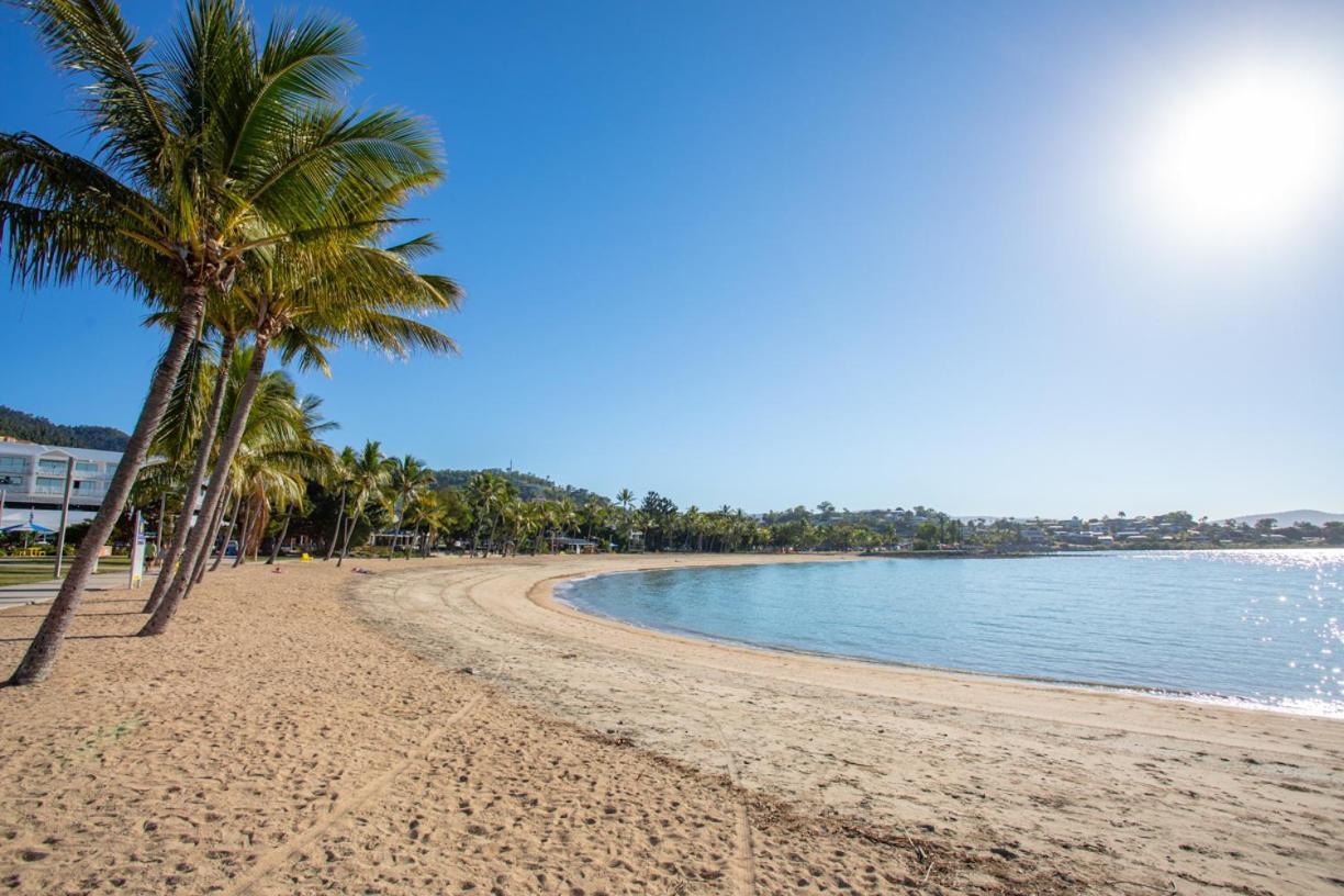 Mandalay Escape, Seclusion & Serenity With A Pool Airlie Beach Zewnętrze zdjęcie